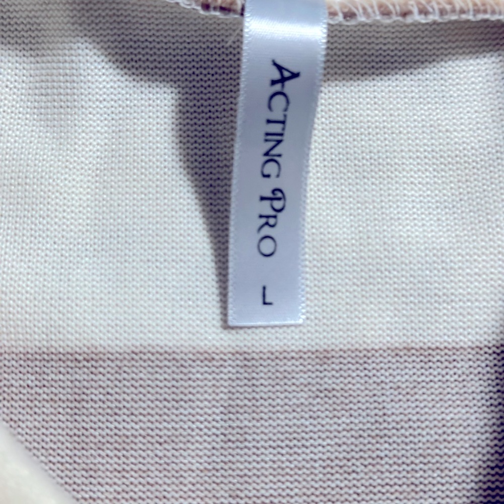 Boutique shirt Size Large so cute and warm